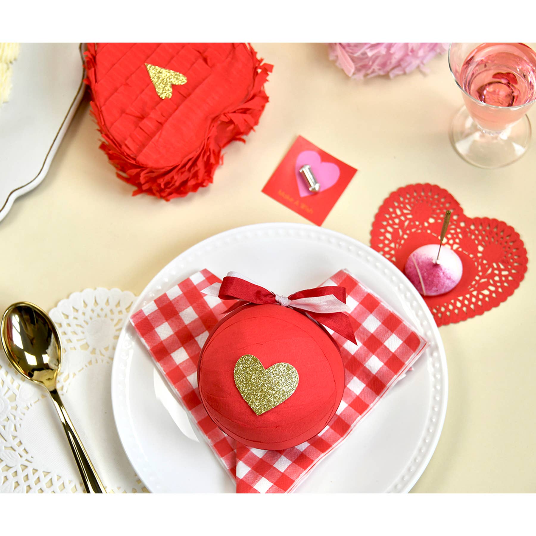 Tops Deluxe Surprise Ball Heart