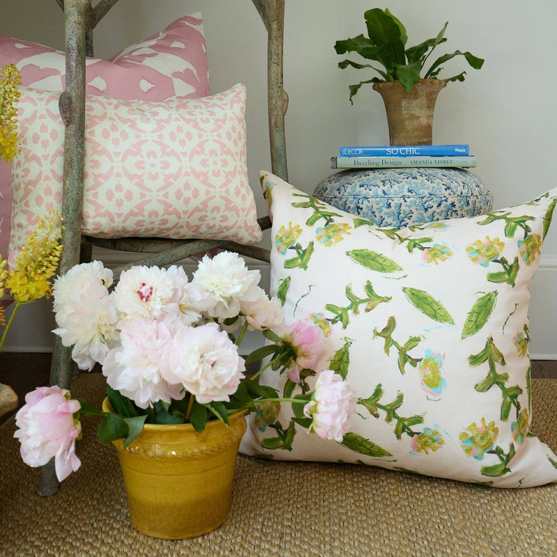 LPD Pillow: 22" x 22" Flor Rosa 22x22Throw Pillow