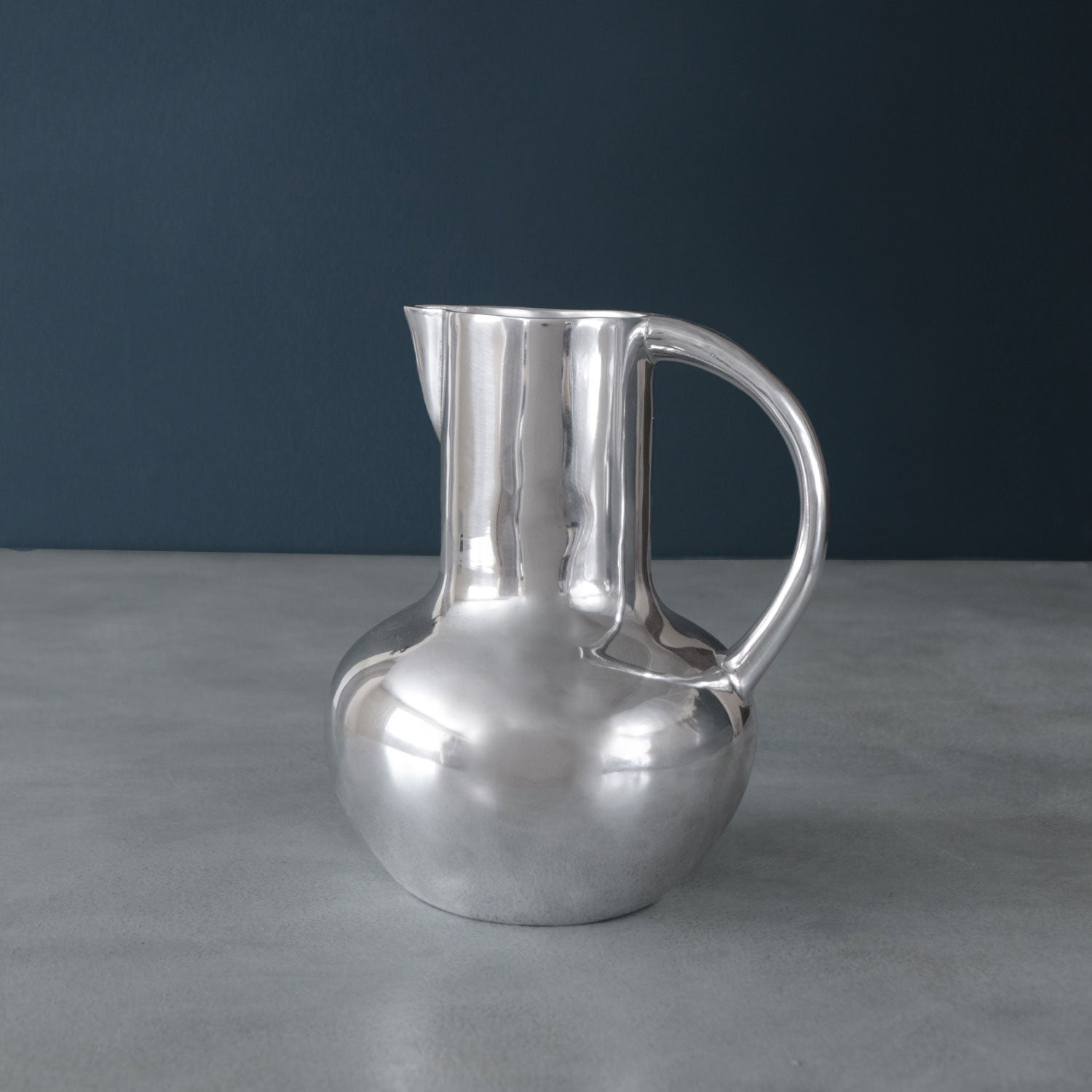 BB Pitcher Mid Century Classic