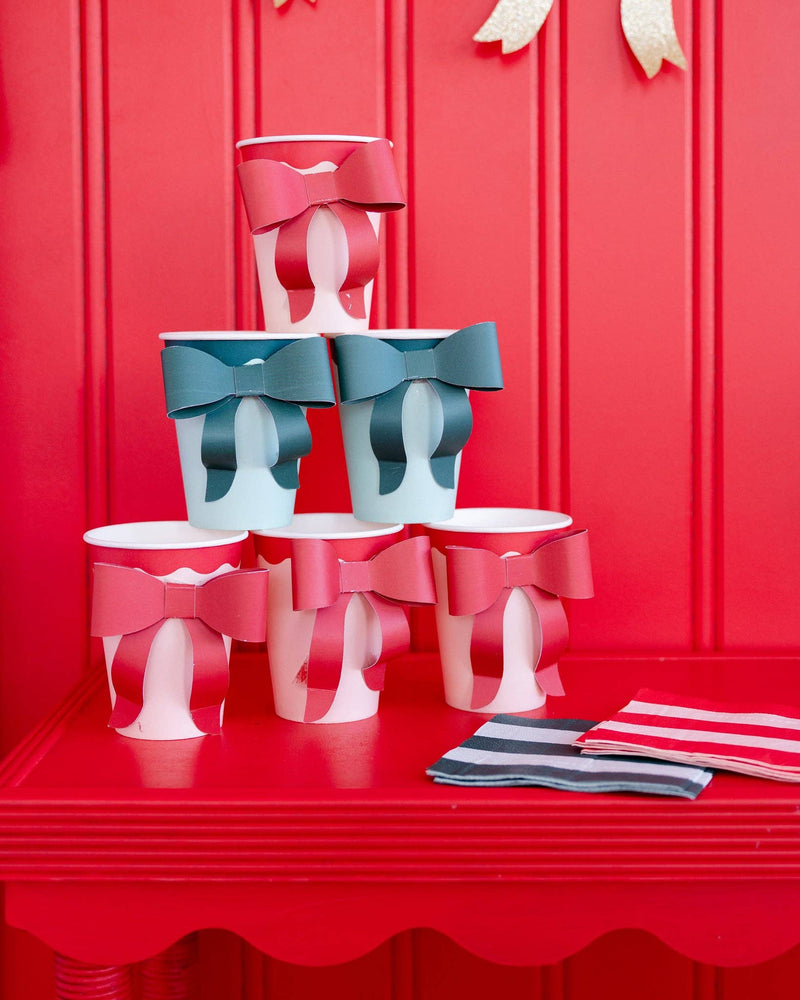 MME Paper Cups Red and Pink Bow